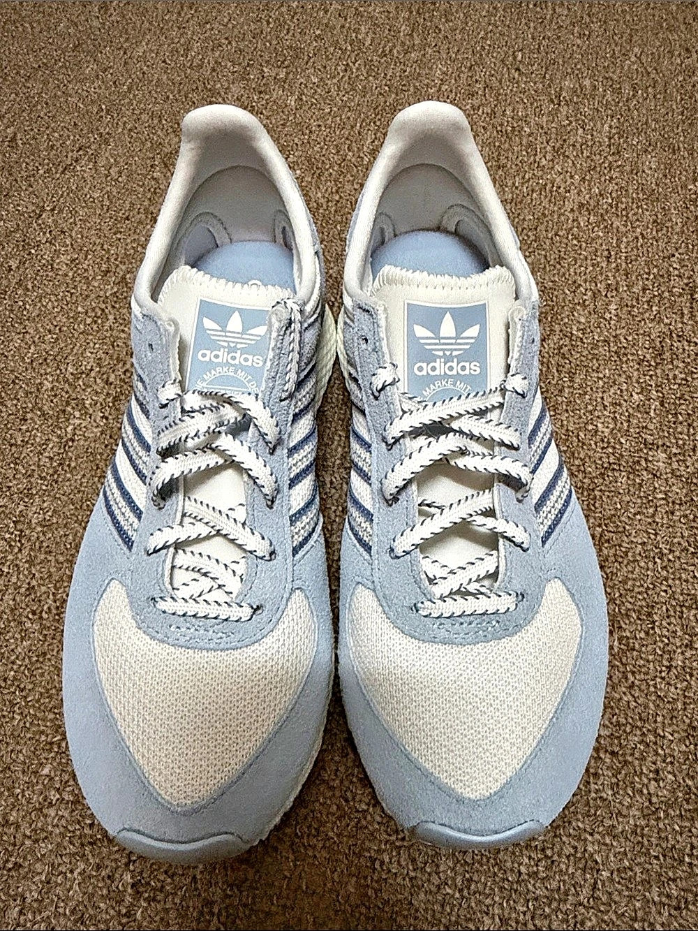 adidas XPLRBOOST? Blue & White US 6 Like New